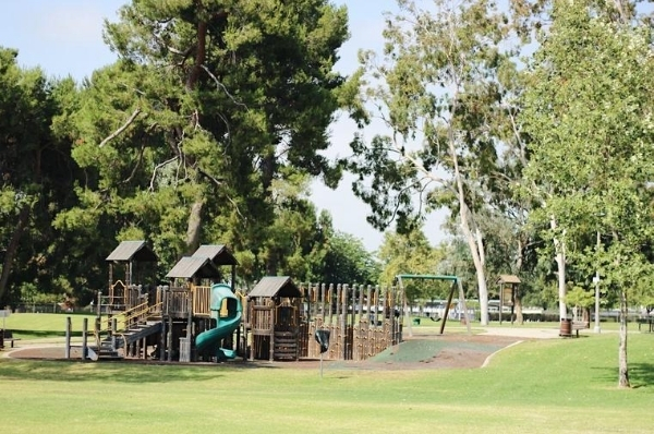 Acacia Park